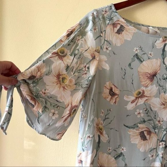 H&M Tie-sleeved Floral Print Casual Dress NWT Size 6 - Picture 8 of 9